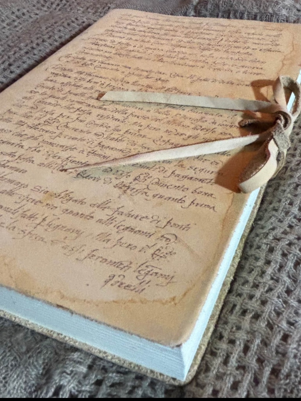 Handcrafted Leather-Tie Journal Notebook in Tan
